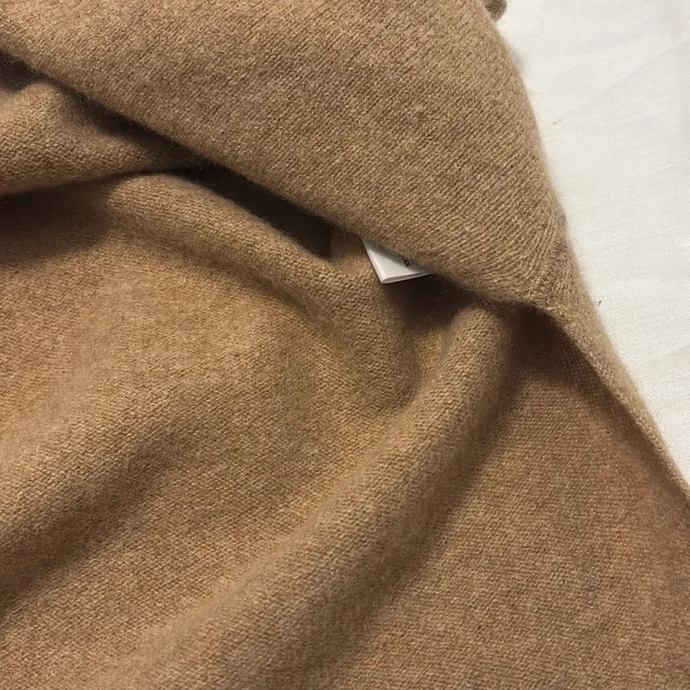 Saks Fifth Avenue Tan Cowl Neck 100% Cashmere sweater SZ small luxurious soft - Picture 10 of 13